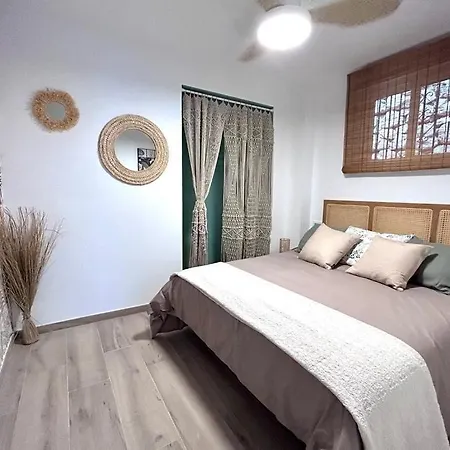Casa Kiana Gam * Alicante